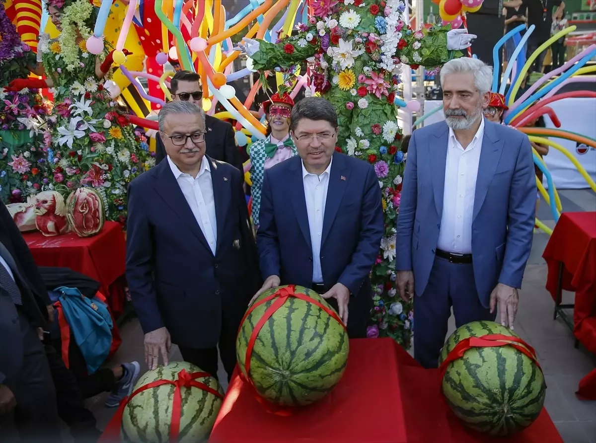 Adalet Bakanı Yılmaz Tunç, "13. Diyarbakır Karpuz Festivali"nde konuştu Açıklaması