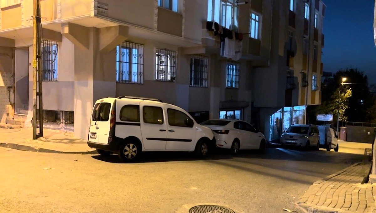 Bağcılar\'da Liseli Öğrenciler Arasında Silahlı Saldırı