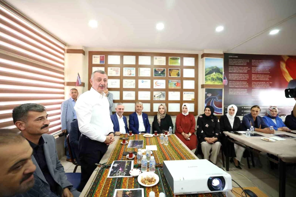 Kocaeli Büyükşehir Belediye Başkanı Tahir Büyükakın: \'Burası milletin koltuğu\'
