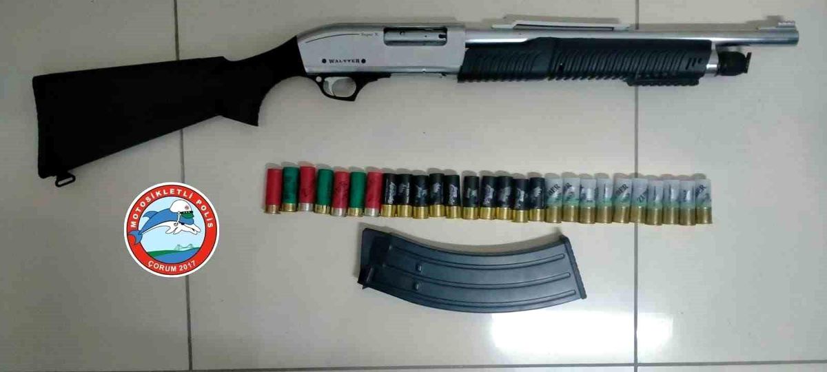 Çorum Emniyet Müdürlüğü Şok Uygulamasında Çok Sayıda Silah Ele Geçirdi