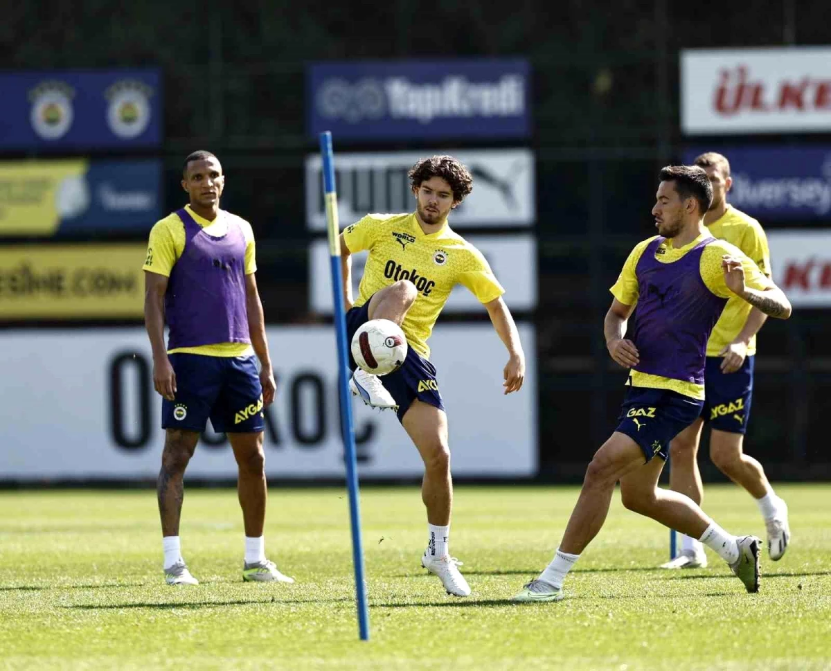 Fenerbahçe, Corendon Alanyaspor maçı için hazırlıklara başladı