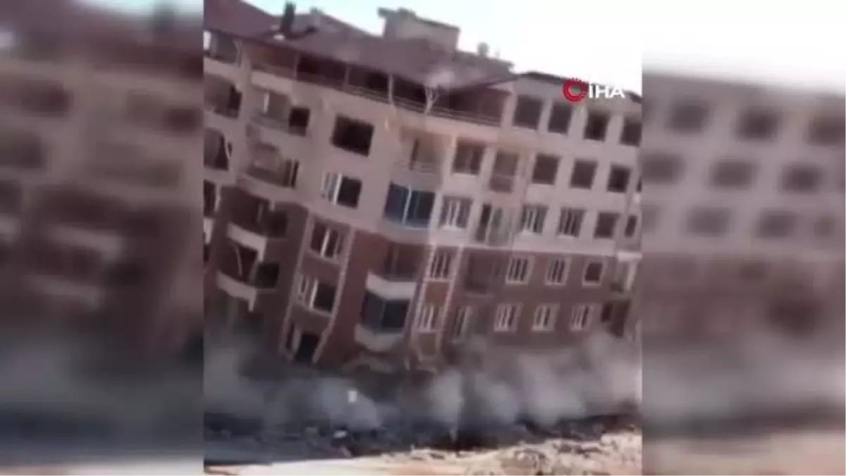 Hatay\'da deprem sonucu yıkılan binaların anları cep telefonu kamerasına yansıdı