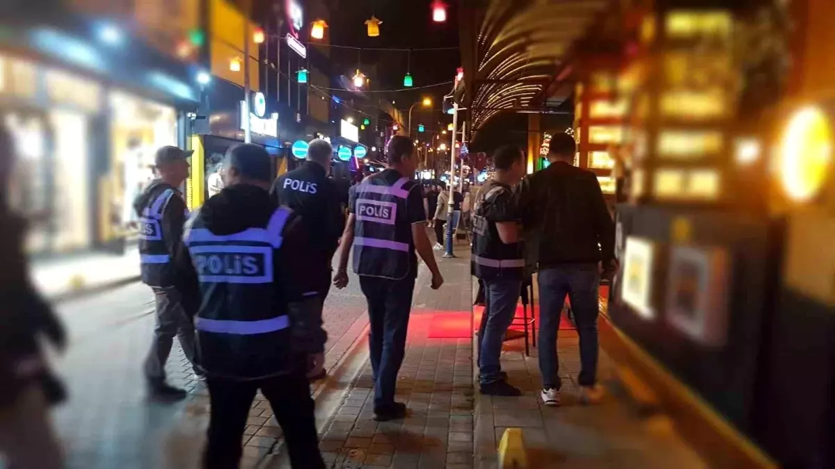Eskişehir\'de Huzur ve Güven Uygulaması: 13 Aranan Şahıs Tespit Edildi