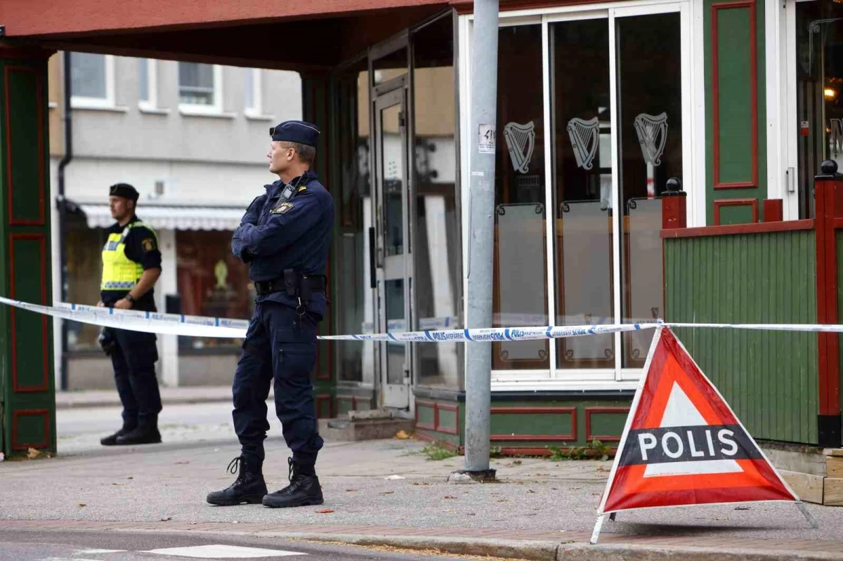 İsveç\'te Restorana Silahlı Saldırı: 2 Ölü, 2 Yaralı