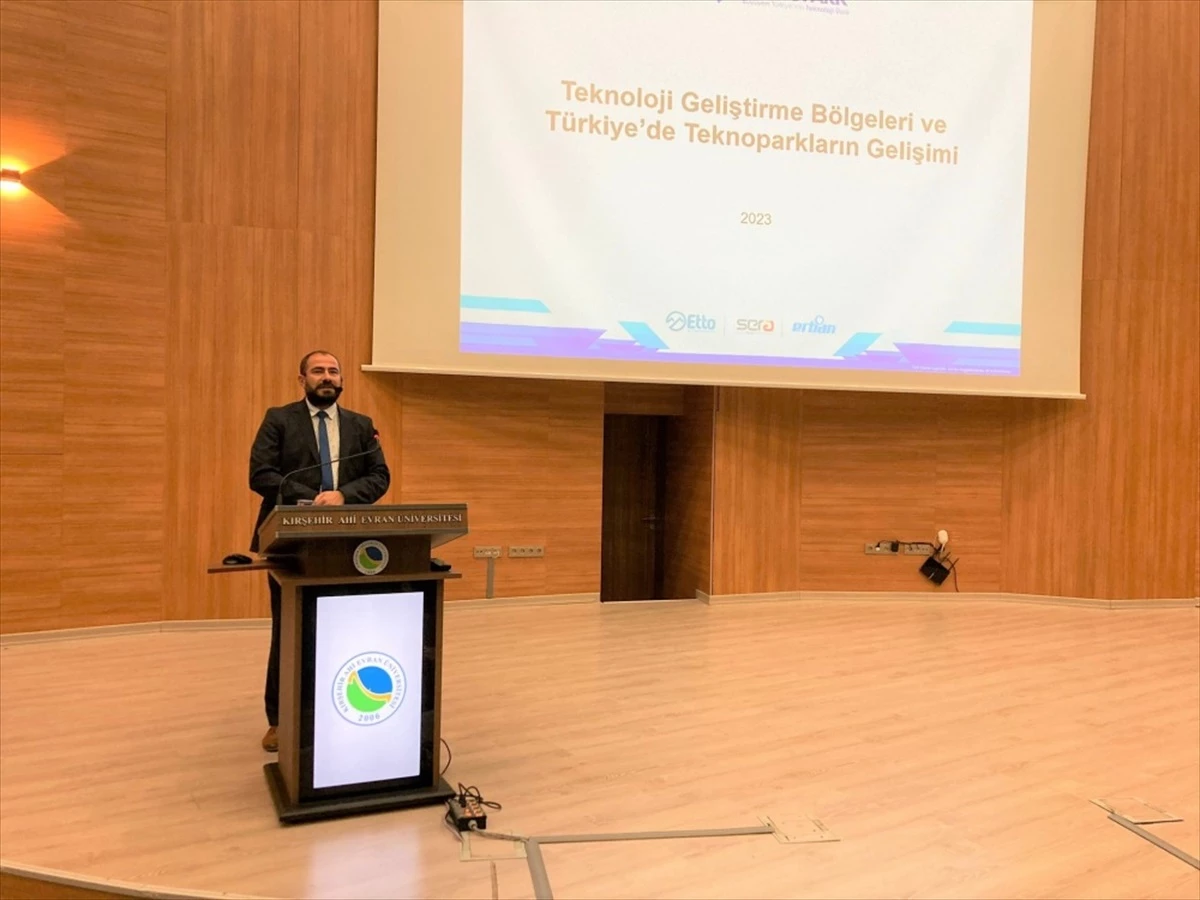 Kırşehir Ahi Evran Üniversitesi\'nde Teknoparkların Gerekliliği ve Faydaları Değerlendirildi