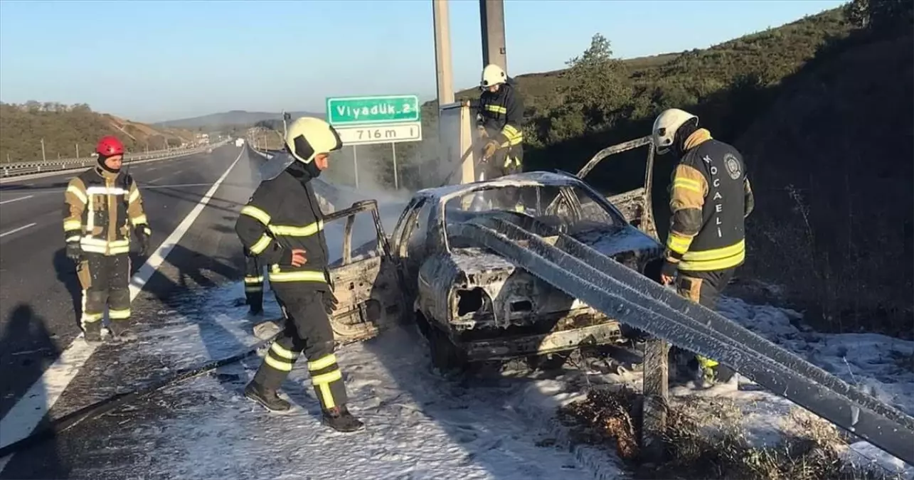 Kuzey Marmara Otoyolu\'nda Otomobil Alev Aldı, 3 Kişi Yaralandı