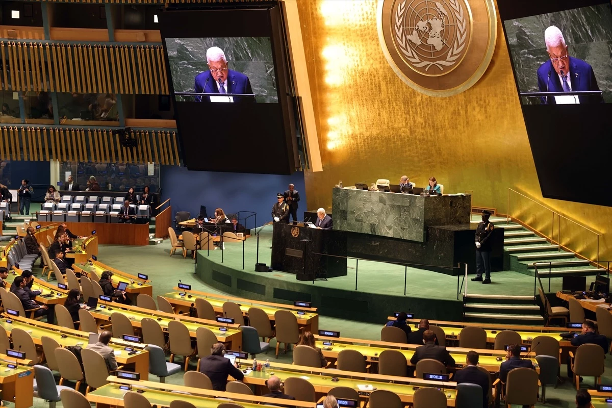 Filistin Devlet Başkanı Abbas: Ulusal haklarımız olmadan barış sağlanamaz