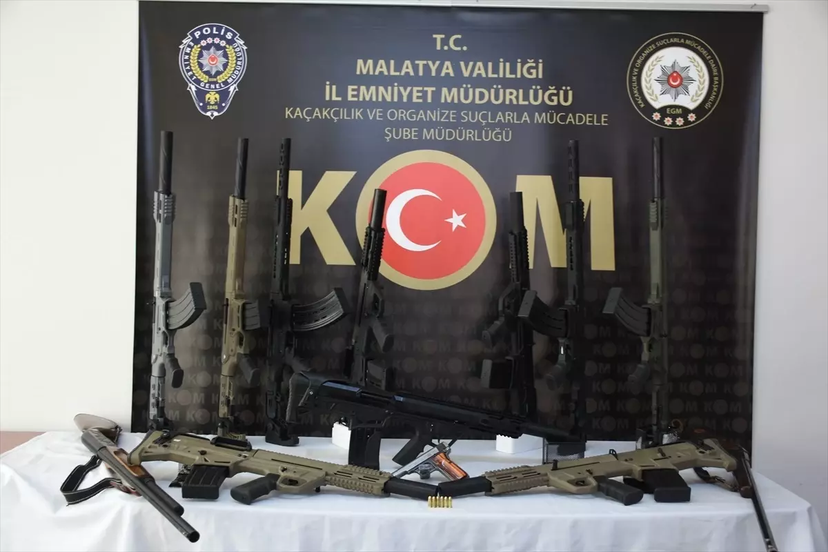 Malatya\'da Ruhsatsız Silah Operasyonu: 10 Pompalı Tüfek ve 13 Otomatik Tüfek Ele Geçirildi