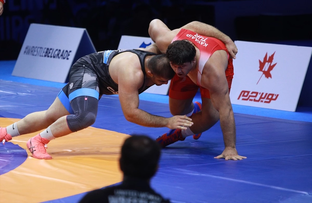 Milli güreşçi Burhan Akbudak, Dünya Güreş Şampiyonası\'nda erkekler 82 kilo bronz madalya mücadelesinde Rus rakibi Aues Gonibov\'a yenildi ve...