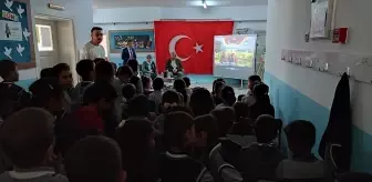 Şehit Cennet Yiğit'in anne ve babası öğrencilerle buluştu