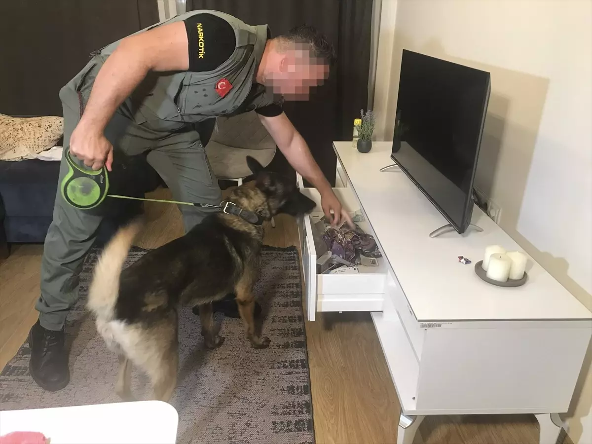 Antalya\'da Uyuşturucu Üretimi Yapan Şüpheliler Gözaltına Alındı