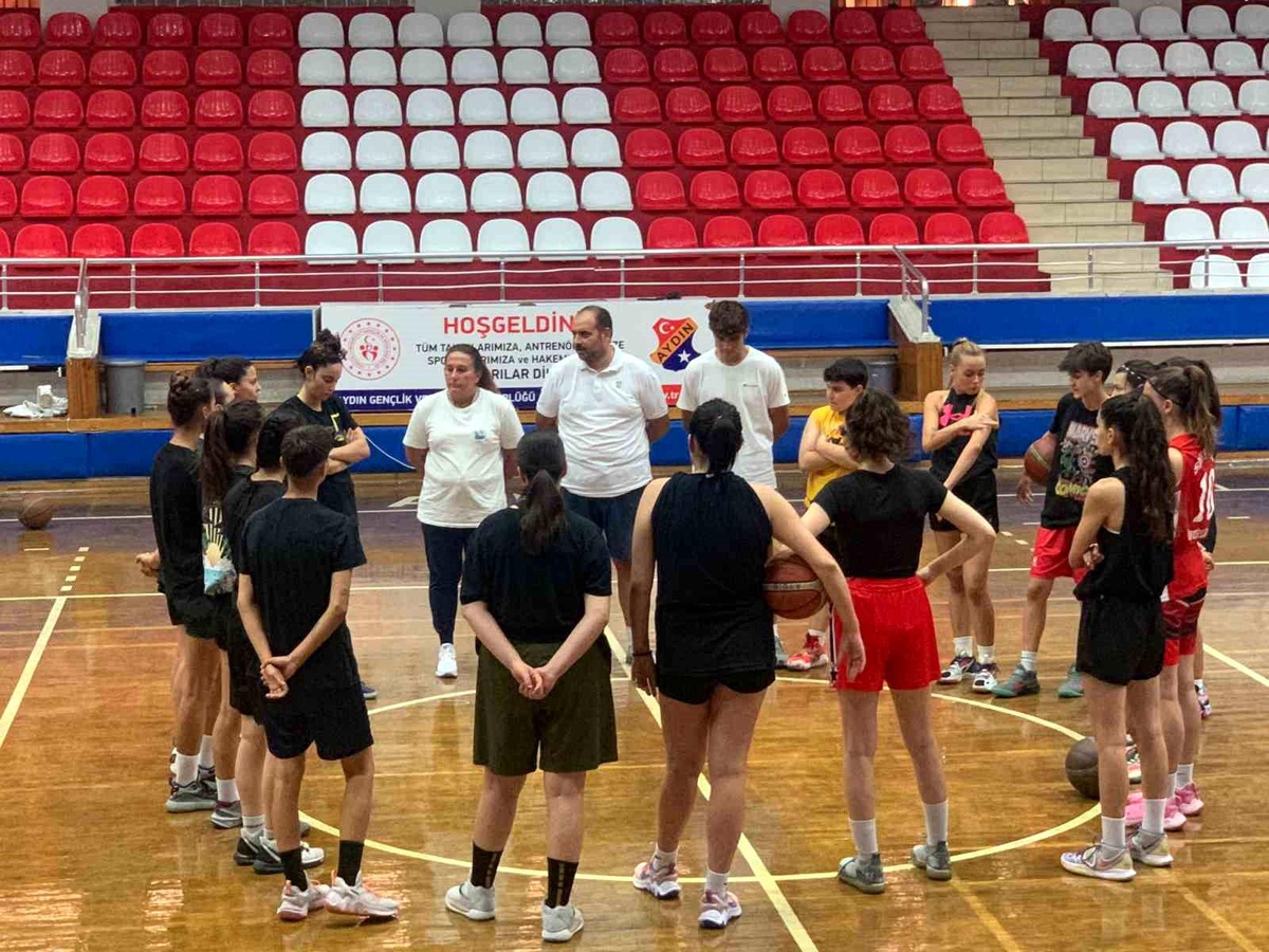 Aydın Gençlik ve Spor İl Müdürlüğü Kadın Basketbol Takımı Yeni Sezon Antrenmanlarına Başladı