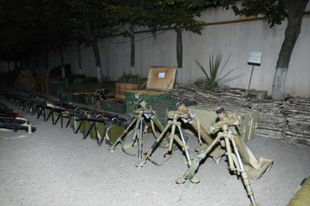 Azerbaycan'ın Karabağ'daki antiterör operasyonunda ele geçirdiği silah ve mühimmatın listesi açıklandı Azerbaycan'ın Karabağ'daki antiterör operasyonunda ele geçirdiği silah ve mühimmatın listesi açıklandı