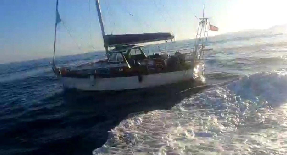 Bodrum\'da Yelkenli Teknede 43 Düzensiz Göçmen Yakalandı