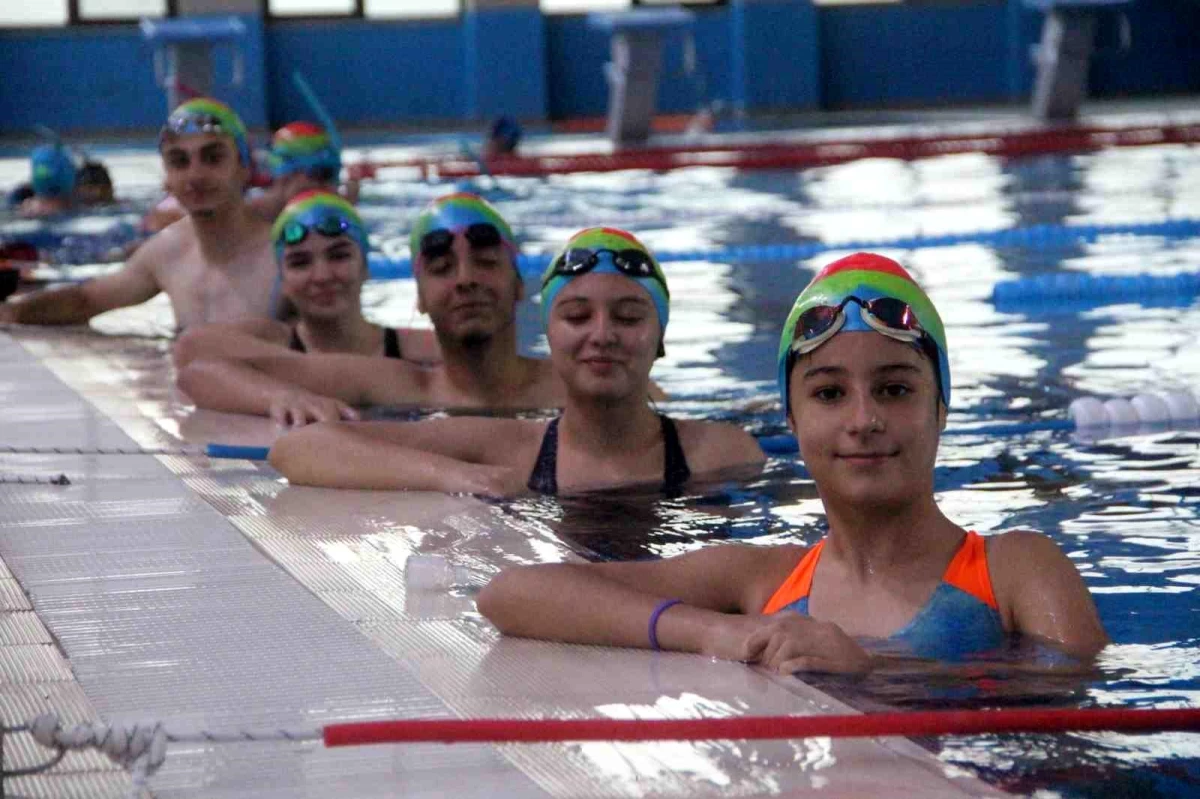 Elazığ\'da Hazar Yüzme Spor Kulübü\'ndeki Sporcuların Başarıları