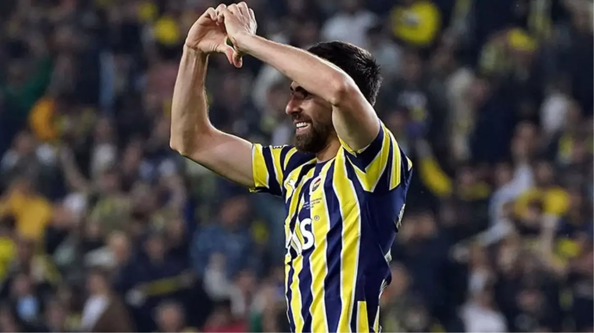 Fenerbahçe, Luan Peres ve Lincoln Henrique\'yi TFF\'ye bildirmedi! Hiçbir maçta forma giyemeyecekler