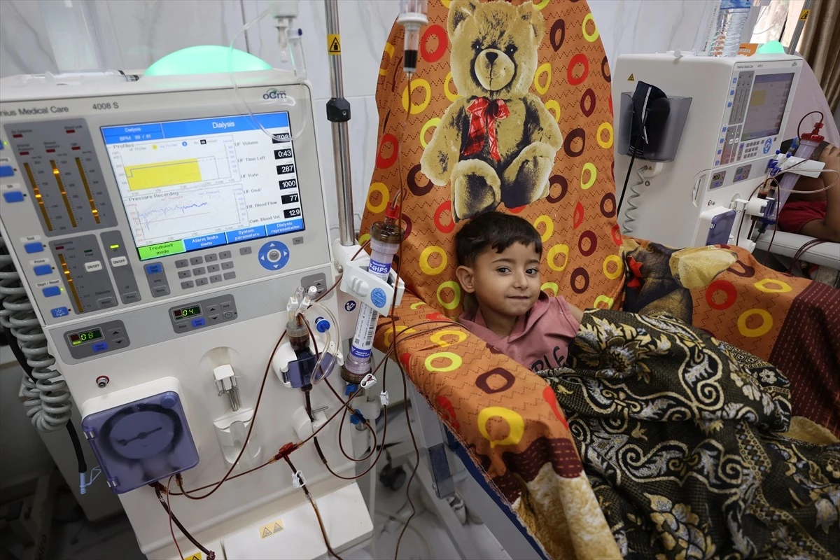 İsrail ablukası nedeniyle Gazze\'deki böbrek hastaları diyaliz merkezlerinin kapanma tehlikesiyle karşı karşıya