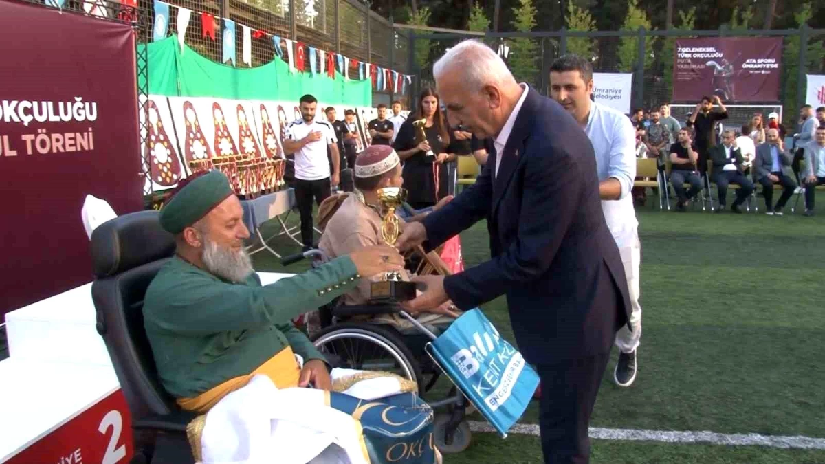 Ümraniye Belediyesi Geleneksel Türk Okçuluğu Puta Yarışması düzenlendi