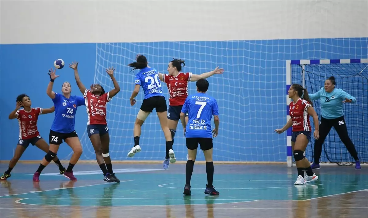 Armada Praxis Yalıkavakspor, Portekiz ekibi Ada de Sao Pedro do Sul\'e mağlup oldu