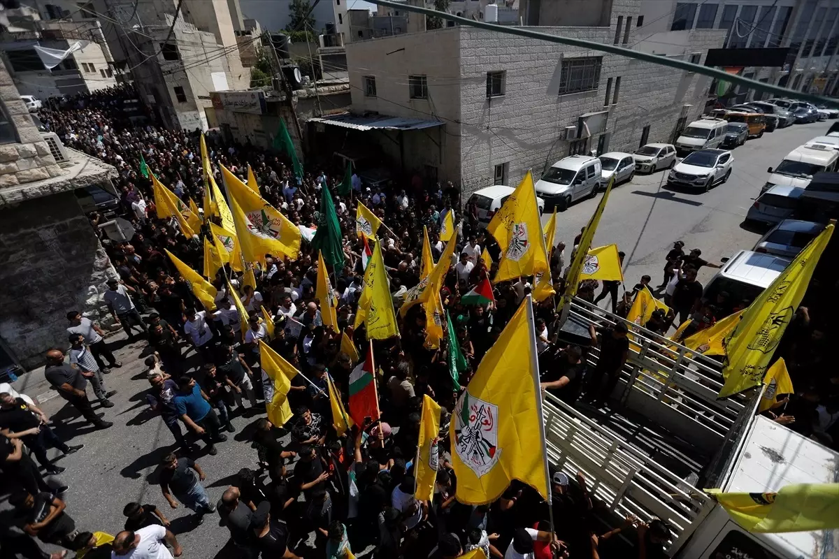 İsrail güçlerince 10 Temmuz\'da öldürülen Filistinli toprağa verildi