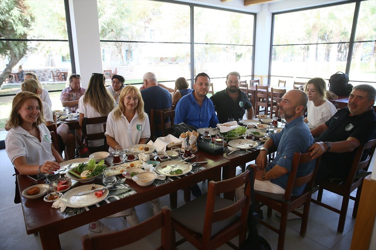 Bodrumspor Voleybol Takımı Kahvaltıda Buluştu