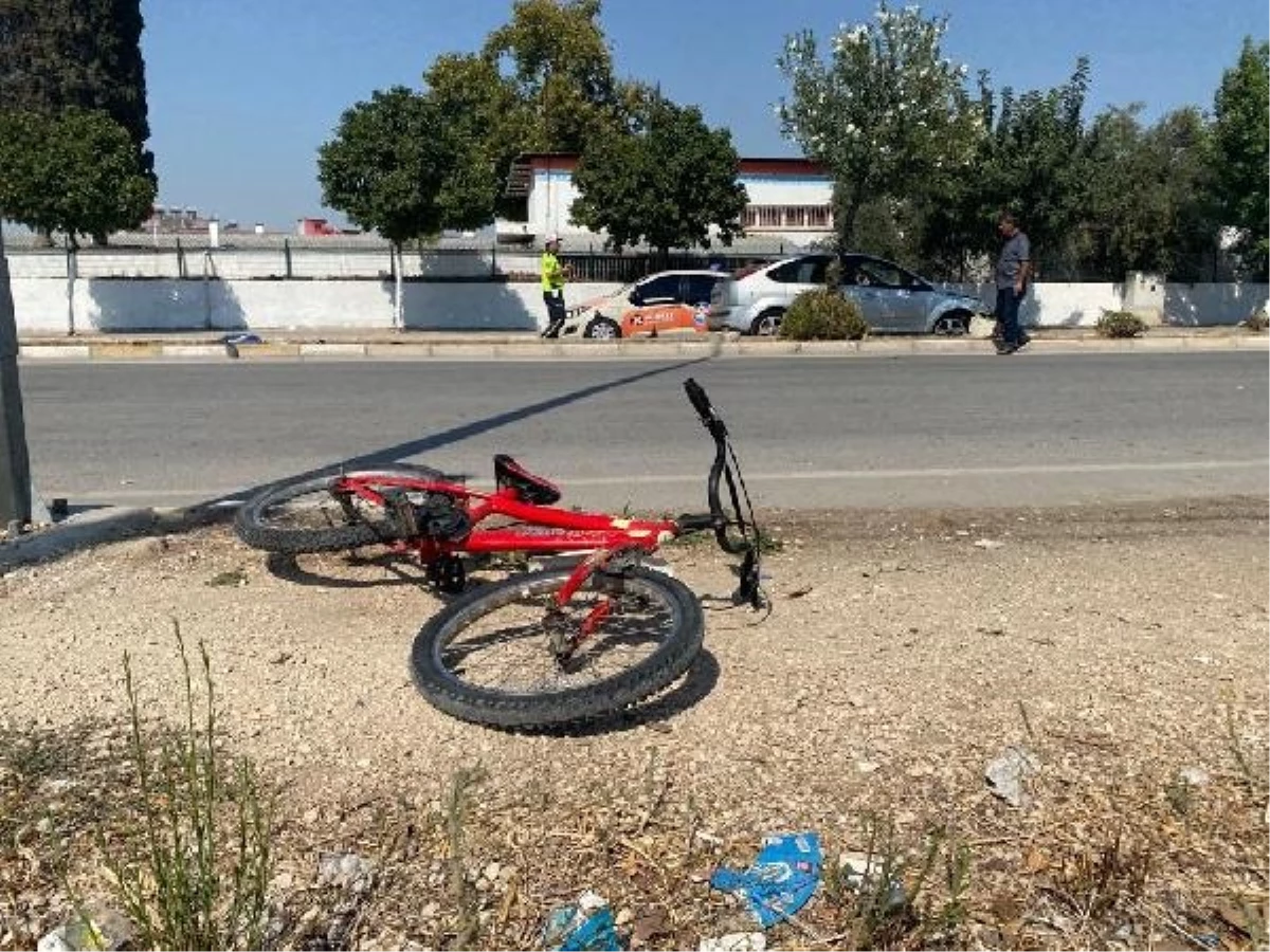 Adana\'da Bisikletli Çocuk Otomobilin Çarpması Sonucu Hayatını Kaybetti