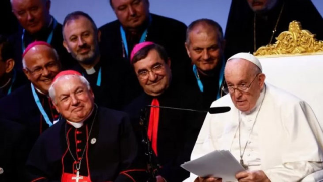 Papa Francis'ten Avrupa ülkelerine göçmenlere karşı daha fazla hoşgörü çağrısı