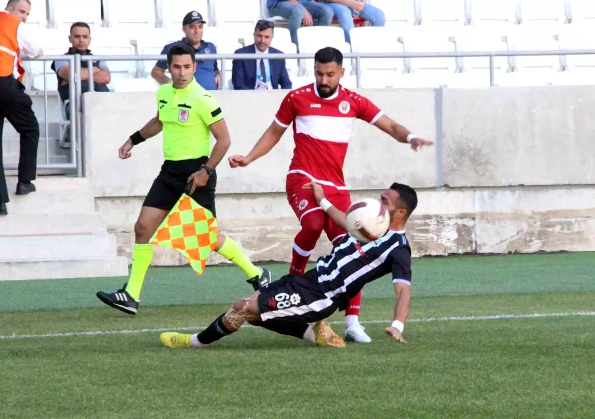 Karaman FK ve 68 Aksaray Belediyespor Berabere Kaldı