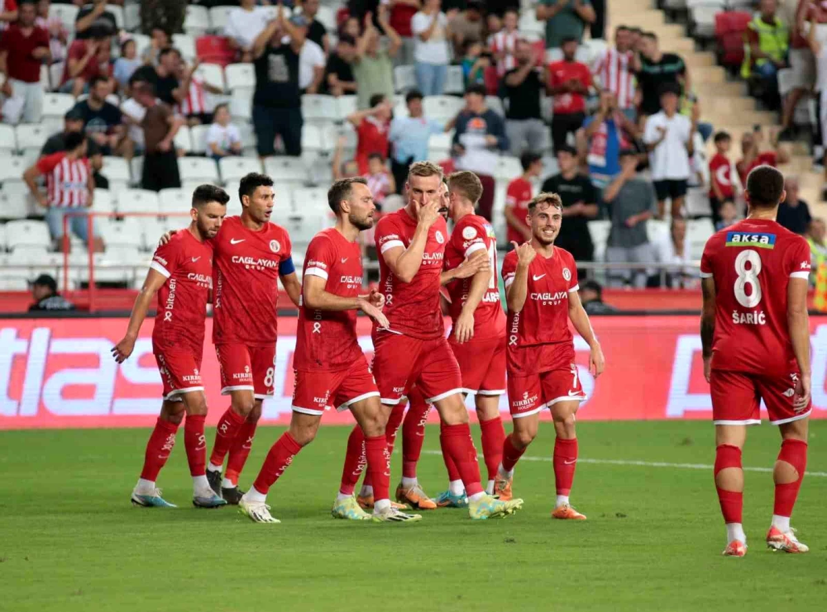 Trendyol, Antalyaspor\'u 2-0 mağlup etti