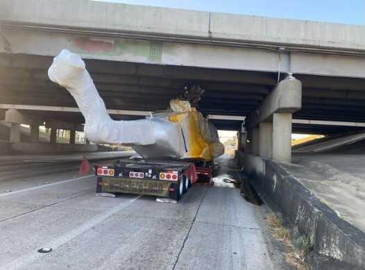 30 Milyon Dolarlık Düğün Helikopteri Köprüye Sıkıştı