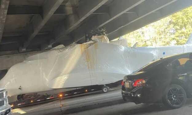 30 Milyon Dolarlık Düğün Helikopteri Köprüye Sıkıştı