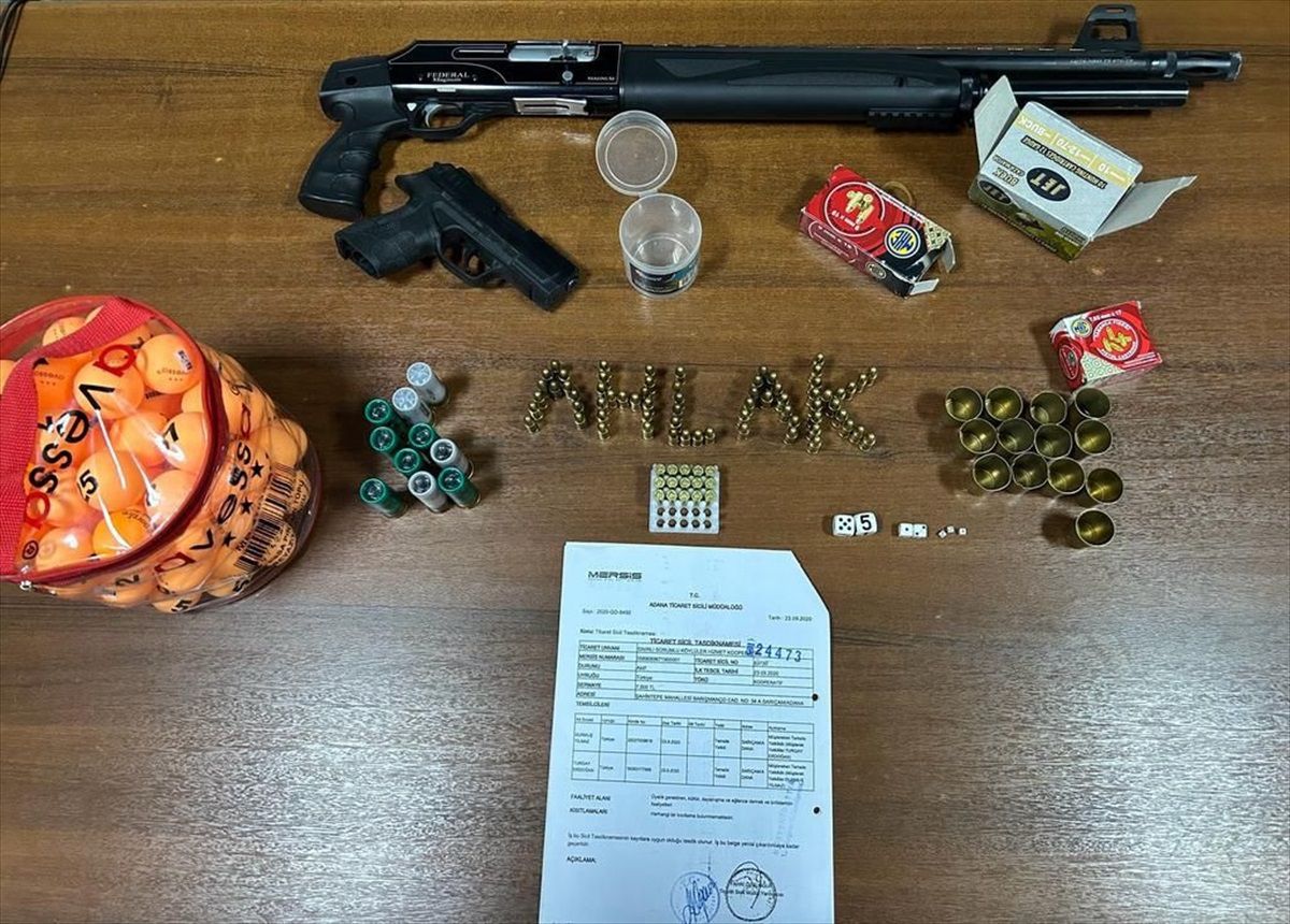 Adana\'da yapılan baskında 56 kişiye kumar cezası