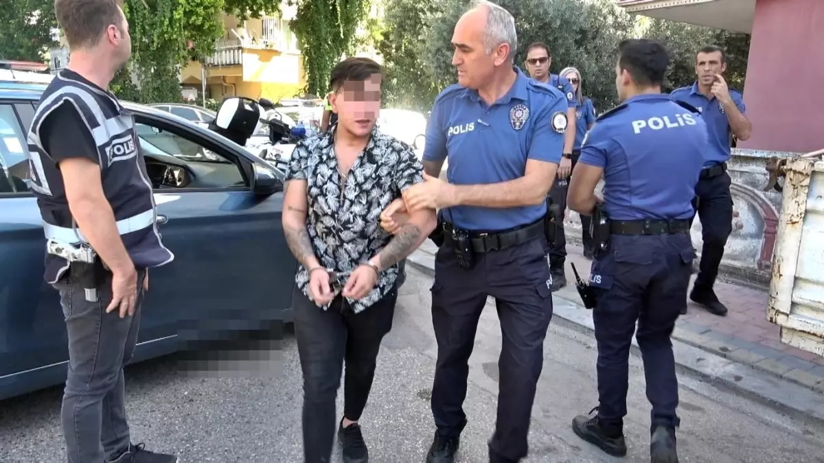 Antalya\'da Alkollü Sürücü Polis Kovalamacası Sonucu Yakalandı