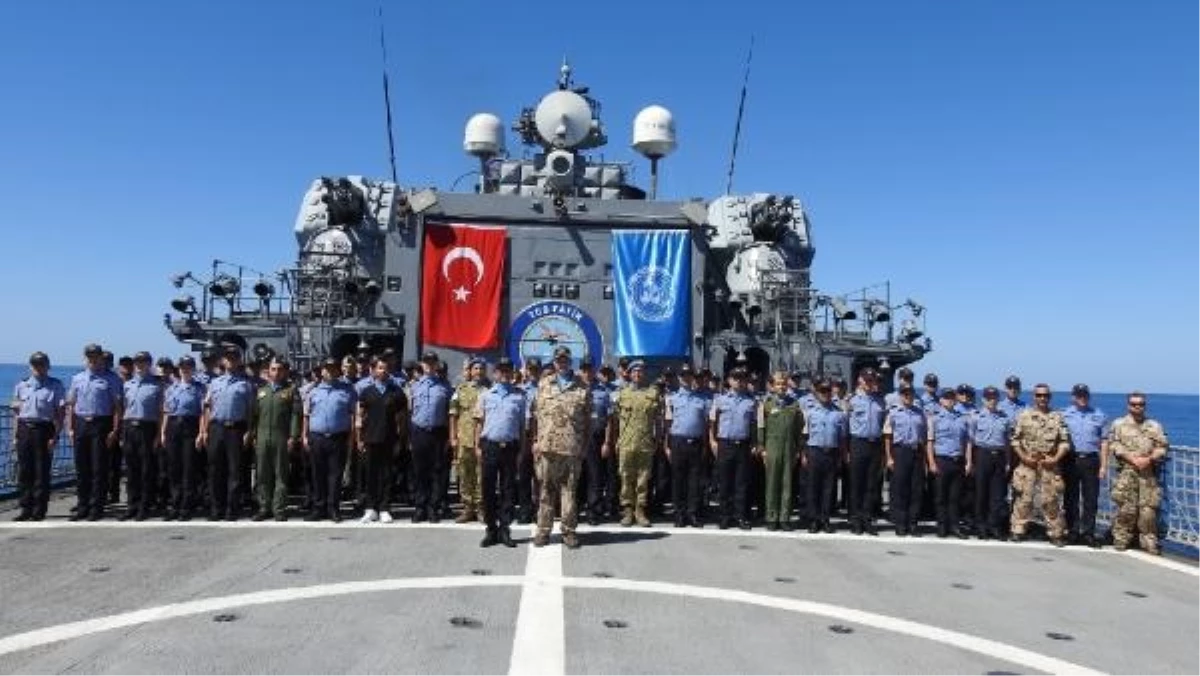 UNIFIL Deniz Görev Kuvveti Komutanı TCG Fatih Fırkateyni\'ni ziyaret etti
