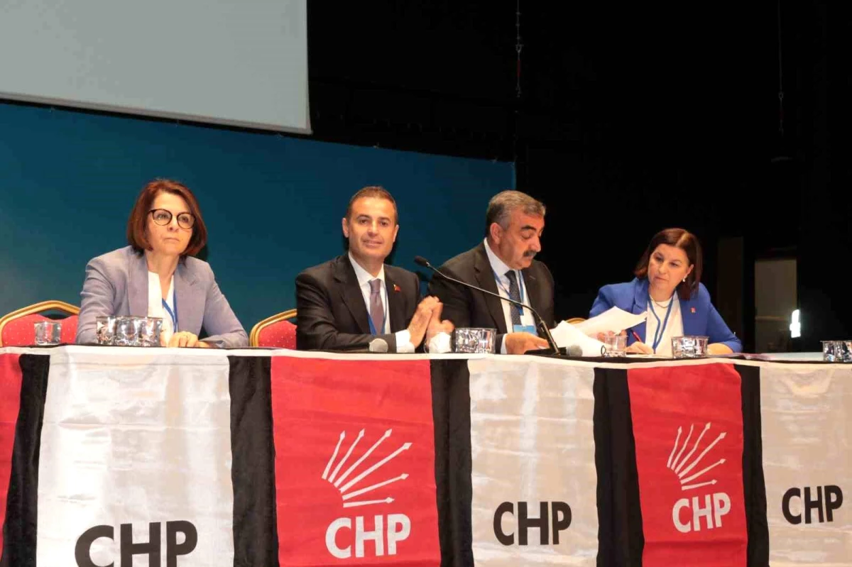 CHP Balıkesir İl Başkanlığı Kongresinde Erden Köybaşı Başkan Seçildi