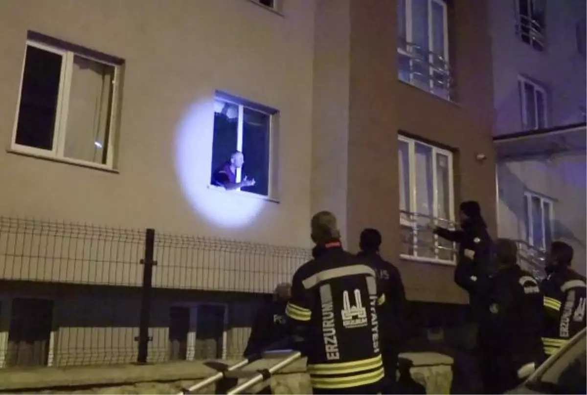 Erzurum'da Kumar Bağımlısı Adamın Evi Polis Operasyonuyla Kurtarıldı