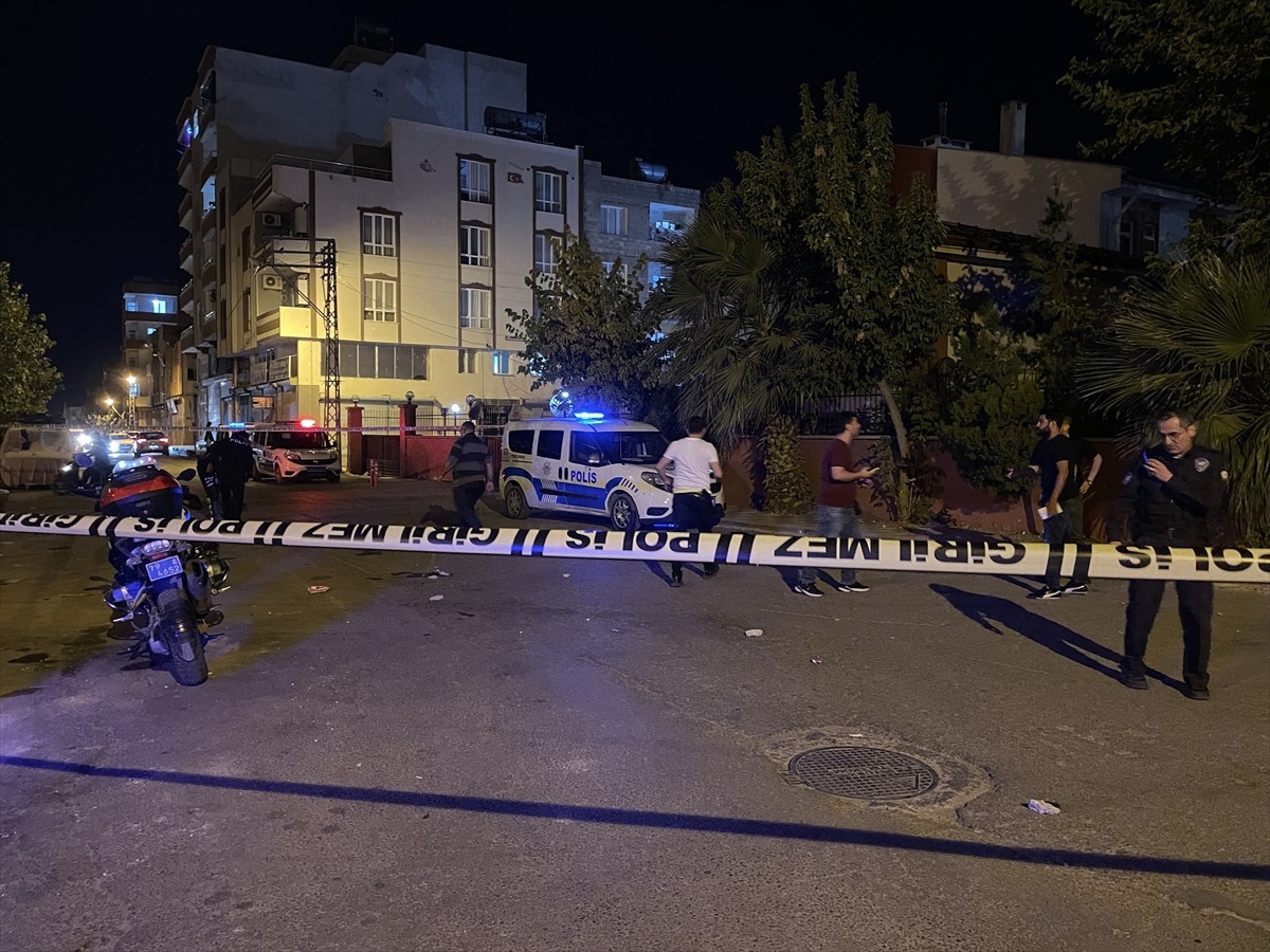 Kilis\'te Silahlı Kavga: 1\'i Ağır 3 Kişi Yaralandı