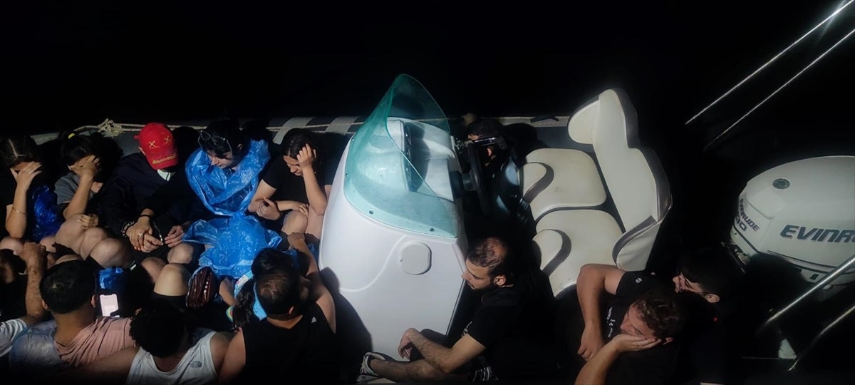 Bodrum Açıklarında 16 Düzensiz Göçmen Yakalandı