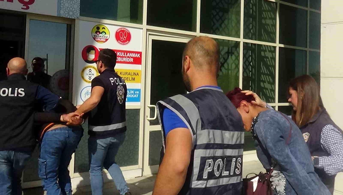 Karaman\'da Çalınan Otomobilin Şüphelileri Yakalandı