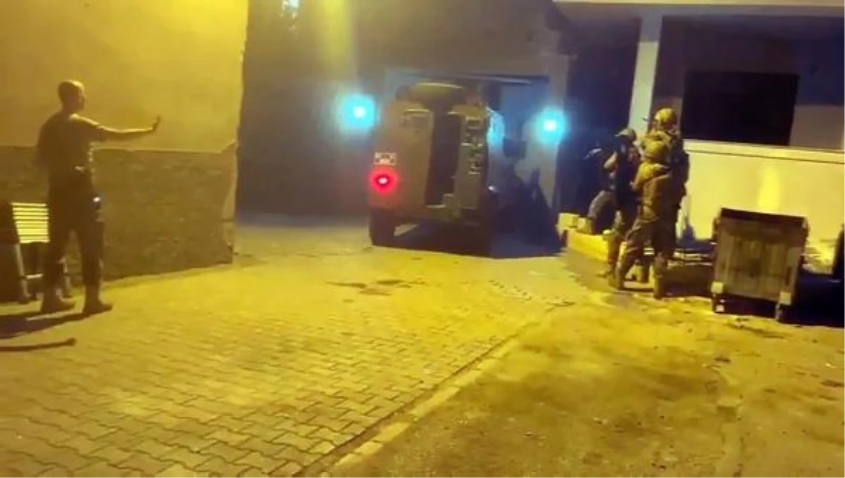 Adana\'da \'Şirinler\' Çetesi Operasyonu: 8 Tutuklama