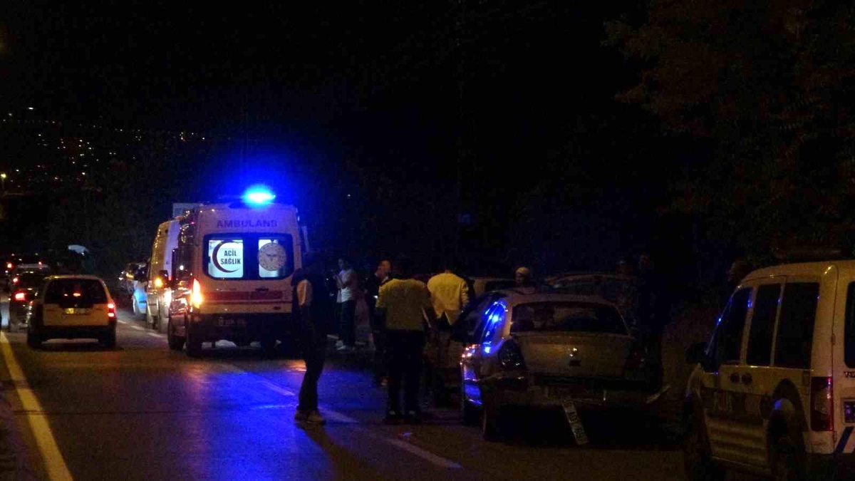 Kayseri\'de asker konvoyunda zincirleme kaza: 3 yaralı