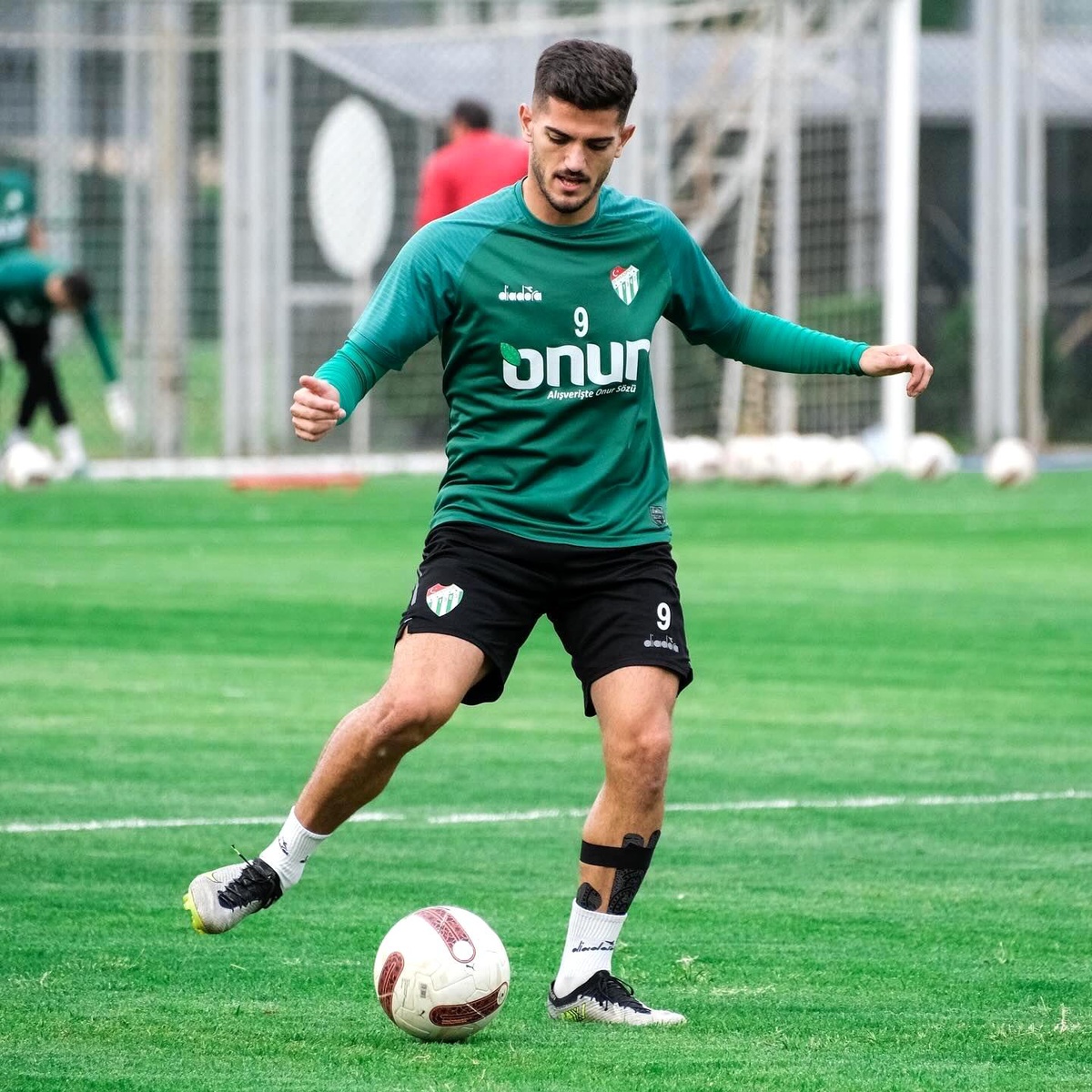 Bursaspor, Beyoğlu Yeni Çarşı maçı için hazırlıklara başladı