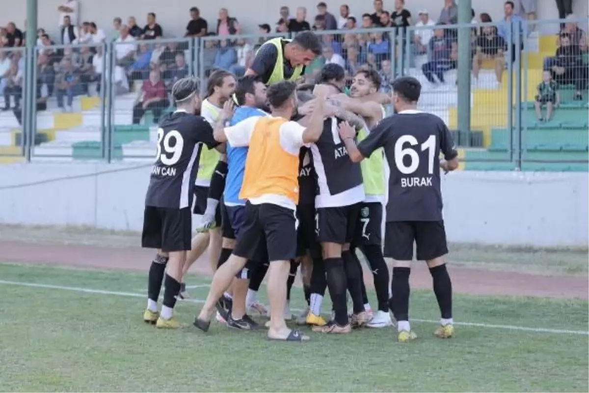 Efeler 09 SFK, deplasmanda Sapancaspor\'u 3-2 mağlup etti