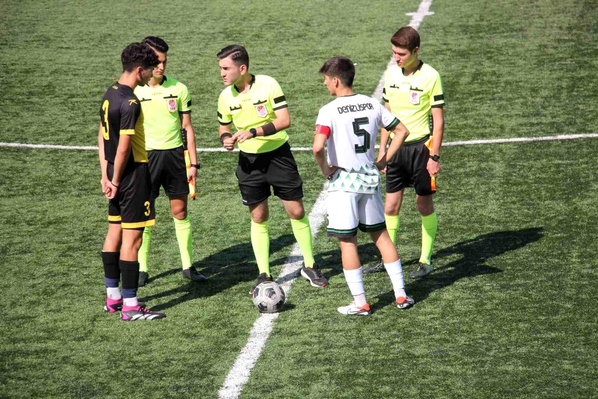 Denizlispor-İstanbulspor Maçı 2-2 Berabere Sonuçlandı