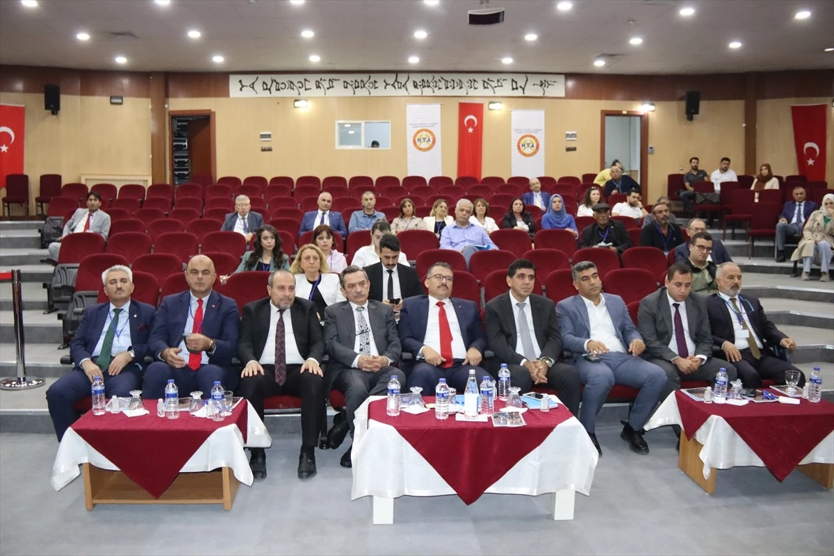 Iğdır\'da "Doğu Anadolu Volkanizması, Jeoturizm Potansiyeli ve UNESCO Süreci Toplantısı" yapıldı