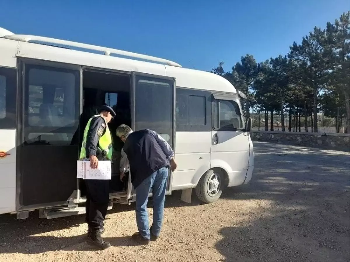 Eskişehir\'de 81 Okul Servis Aracına Denetim