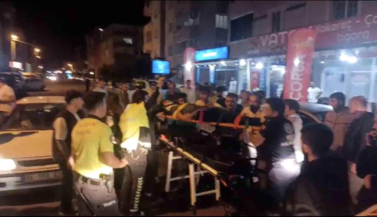 Tekirdağ\'ın Kapaklı ilçesinde otomobilin çarptığı genç yaralandı