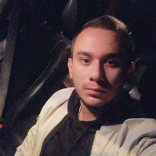 Genç kadının kocasını öldüren sevgilisine attığı mesajlar iddianameye girdi: Oh iyi olmuş, süpersin Genç kadının kocasını öldüren sevgilisine attığı mesajlar iddianameye girdi: Oh iyi olmuş, süpersin