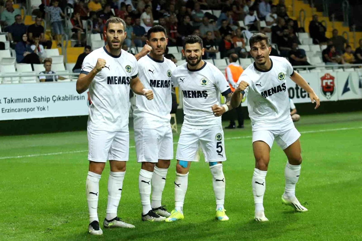 Menemen FK, 24 Erzincanspor\'u mağlup ederek kötü gidişata son verdi