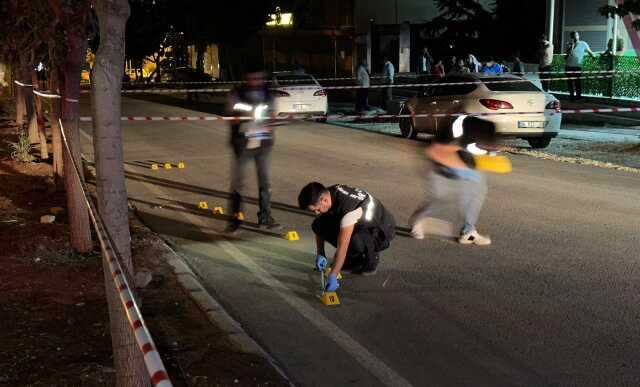 Şanlıurfa'da sokak ortasında silahlı saldırıya uğrayan adam hayatını kaybetti